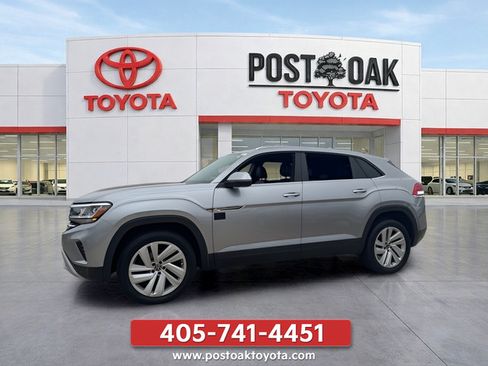 Used 2023 Volkswagen Atlas Cross Sport SE FWD image 4