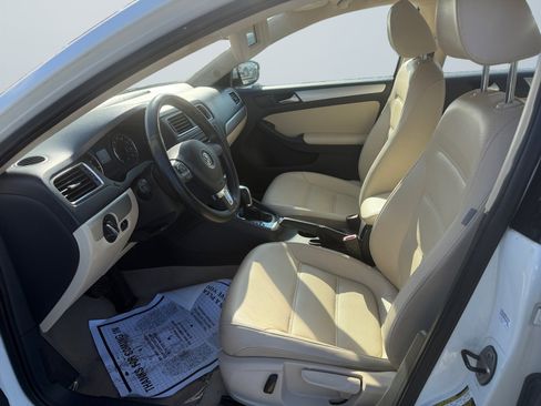 Used 2014 Volkswagen Jetta SE FWD image 10