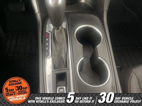 Used 2020 Chevrolet Equinox LT image 38