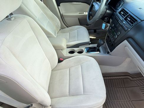 Used 2008 Ford Fusion SE FWD image 33