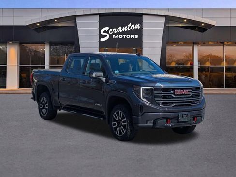 Certified 2022 GMC Sierra 1500 AT4 w/ AT4 Premium Package AWD/4WD image 7