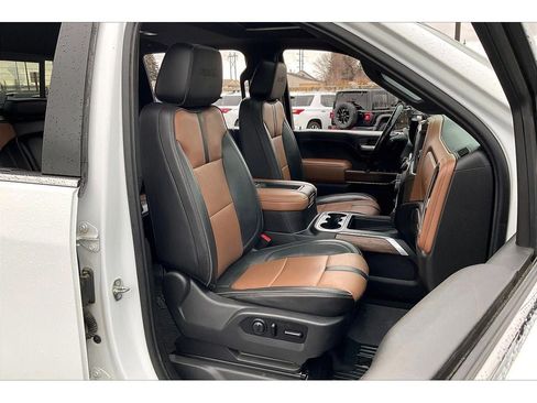 Used 2020 Chevrolet Silverado 3500 High Country w/ Z71 Off-Road Package image 8