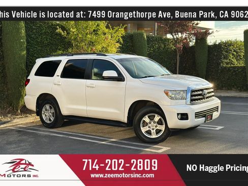 Used 2015 Toyota Sequoia SR5 w/ Premium Package RWD image 1