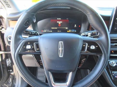 Used 2022 Lincoln Corsair Grand Touring w/ Towing Package AWD/4WD image 22
