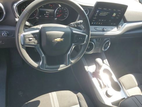 Certified 2024 Chevrolet Blazer LT w/ Convenience Package FWD image 18