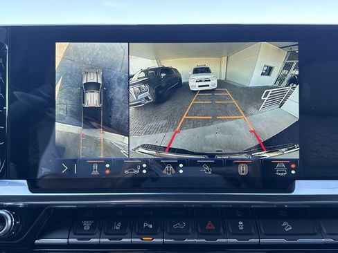 New 2026 GMC Sierra 2500 SLT w/ SLT Premium Package image 9