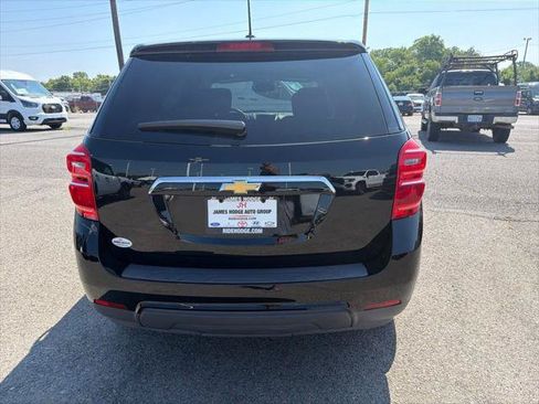Used 2017 Chevrolet Equinox LS FWD image 4