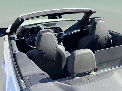 Used 2023 BMW M4 xDrive Competition w/ Executive Package image 26