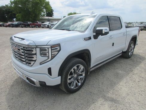 New 2026 GMC Sierra 1500 Denali AWD/4WD image 10