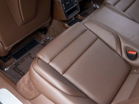 Certified 2025 Porsche Taycan AWD/4WD image 50