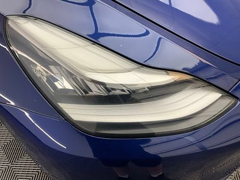 Used 2021 Tesla Model Y Long Range AWD/4WD image 22