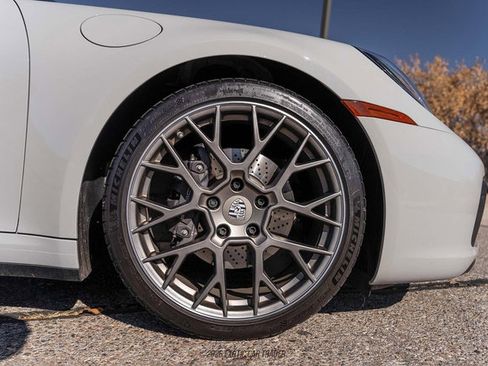 Used 2024 Porsche 911 Carrera image 92