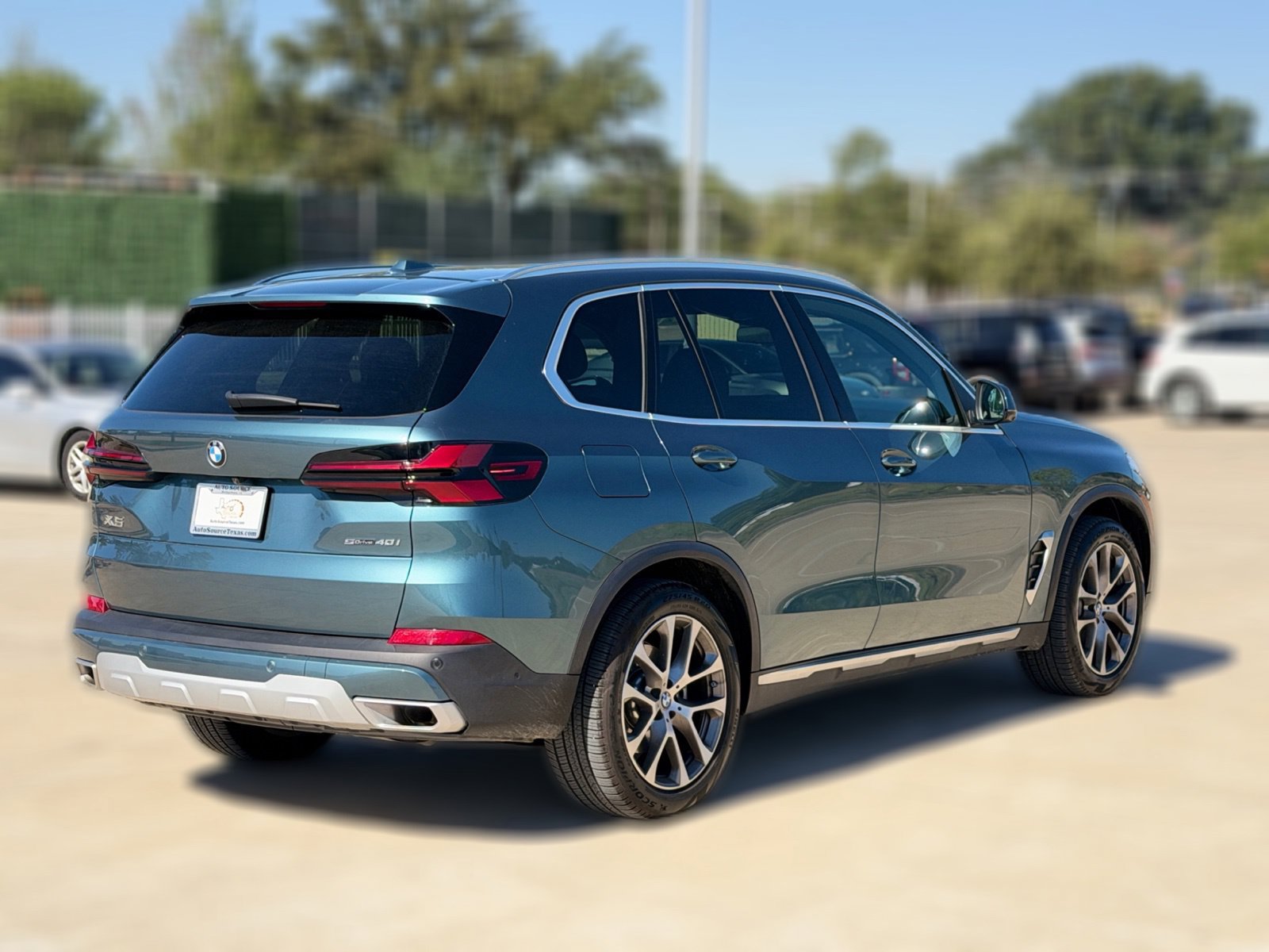 Used 2025 BMW X5 sDrive40i w/ Premium Package RWD image 9