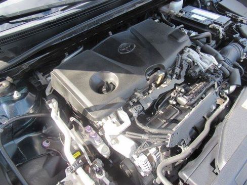 Used 2019 Toyota Camry SE FWD image 27
