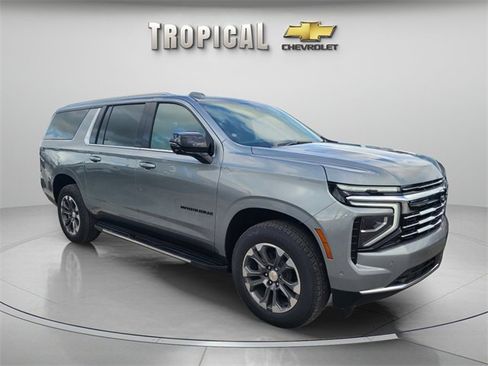 New 2026 Chevrolet Suburban LT w/ Comfort Package image 7