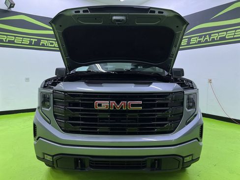 Used 2023 GMC Sierra 1500 Elevation AWD/4WD image 4