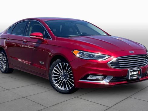 Used 2017 Ford Fusion Energi Titanium FWD image 3