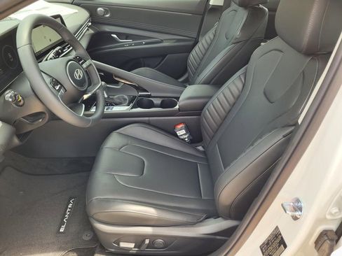 New 2026 Hyundai Elantra Limited FWD image 10
