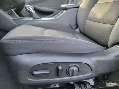 Certified 2023 Chevrolet Malibu LT image 11