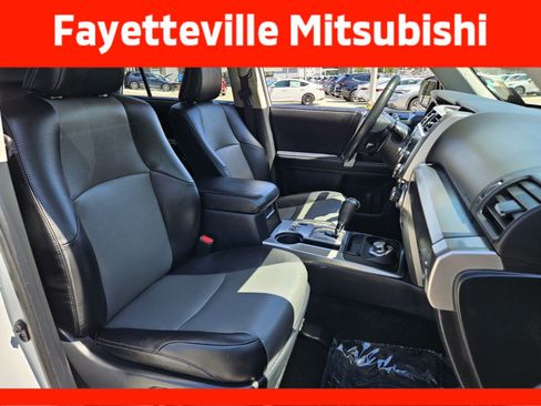 Used 2024 Toyota 4Runner SR5 Premium w/ Moonroof Package AWD/4WD image 19