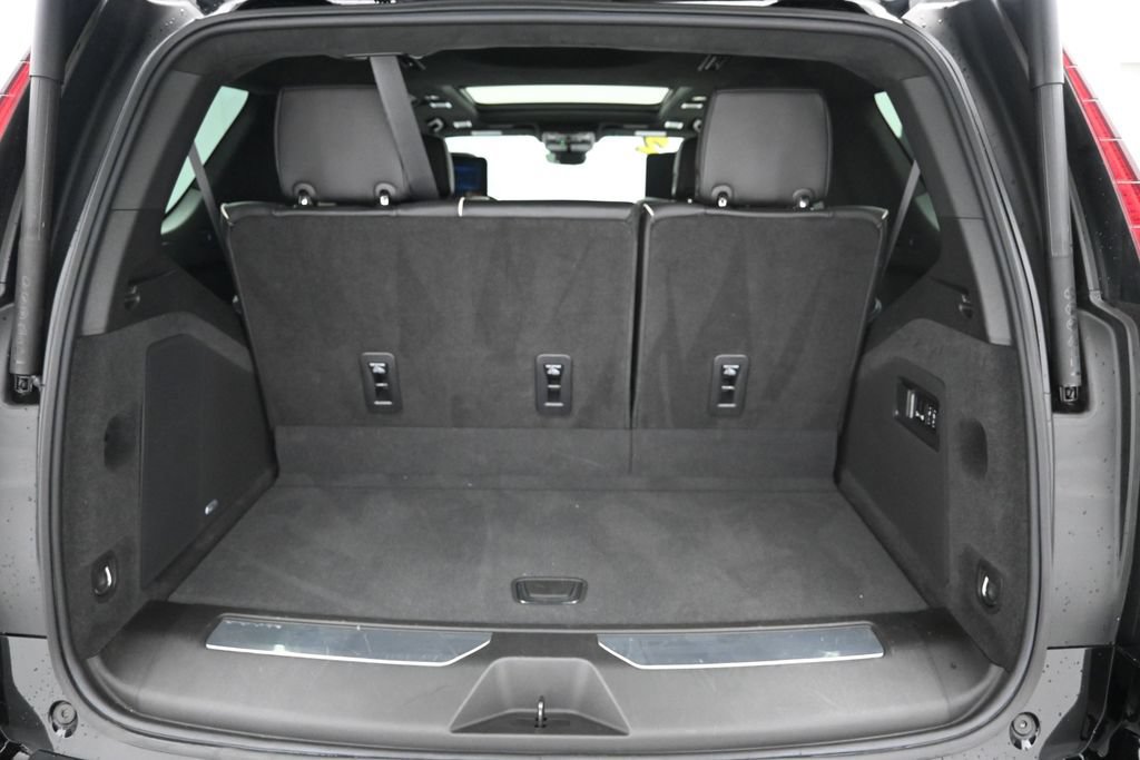 Used 2022 Cadillac Escalade Sport Platinum w/ LPO, ONYX Package AWD/4WD image 36