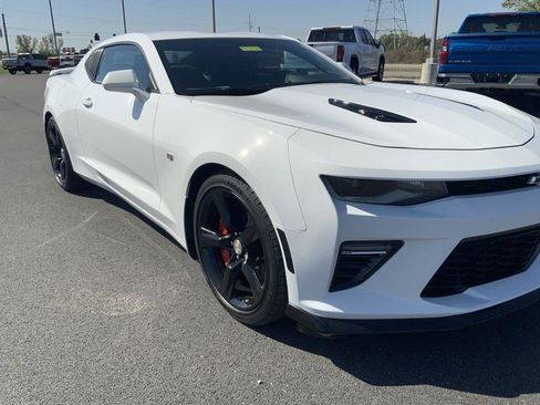 Used 2018 Chevrolet Camaro SS image 11