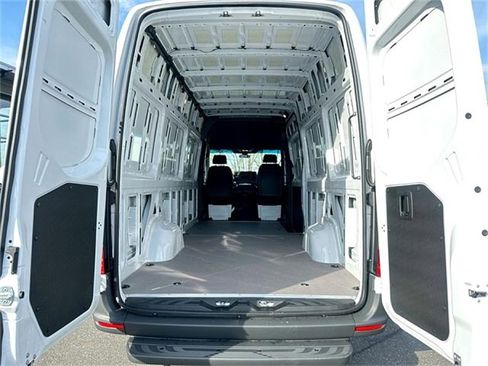 New 2025 Mercedes-Benz Sprinter 2500 image 13