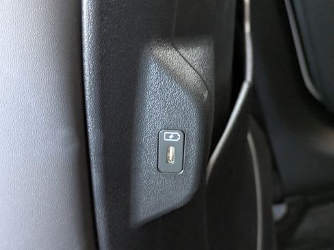 Certified 2025 Kia Niro Wind image 18