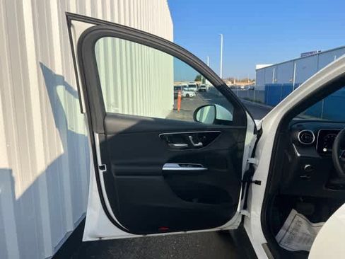 Certified 2025 Mercedes-Benz GLC 300 4MATIC image 11