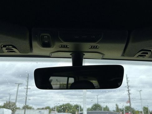 Used 2023 Jeep Wrangler Unlimited Sahara w/ Cold Weather Group image 33