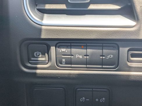Used 2022 Chevrolet Tahoe RST RWD image 33