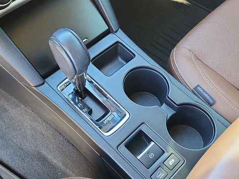 Used 2018 Subaru Outback 3.6R Touring w/ Popular Package #3 image 24