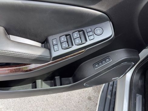 Used 2016 GMC Yukon SLT w/ Open Road Package image 24