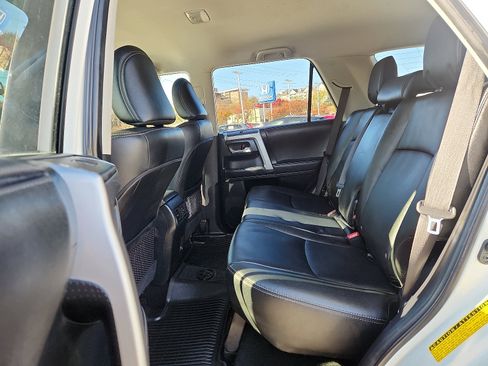 Used 2022 Toyota 4Runner TRD Sport image 10