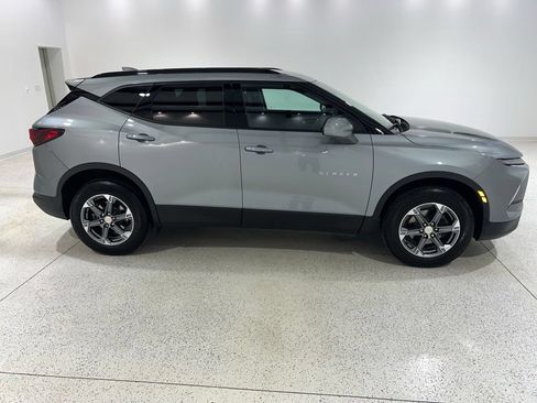 Used 2023 Chevrolet Blazer LT w/ Convenience Package FWD image 6