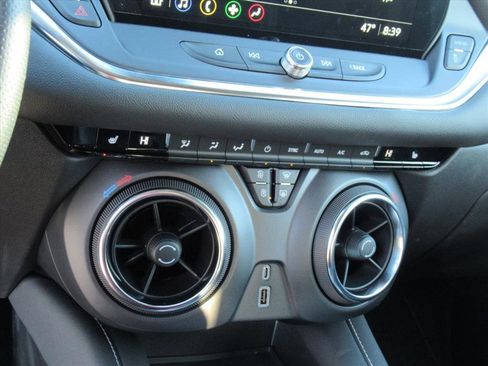 New 2025 Chevrolet Blazer LT image 22