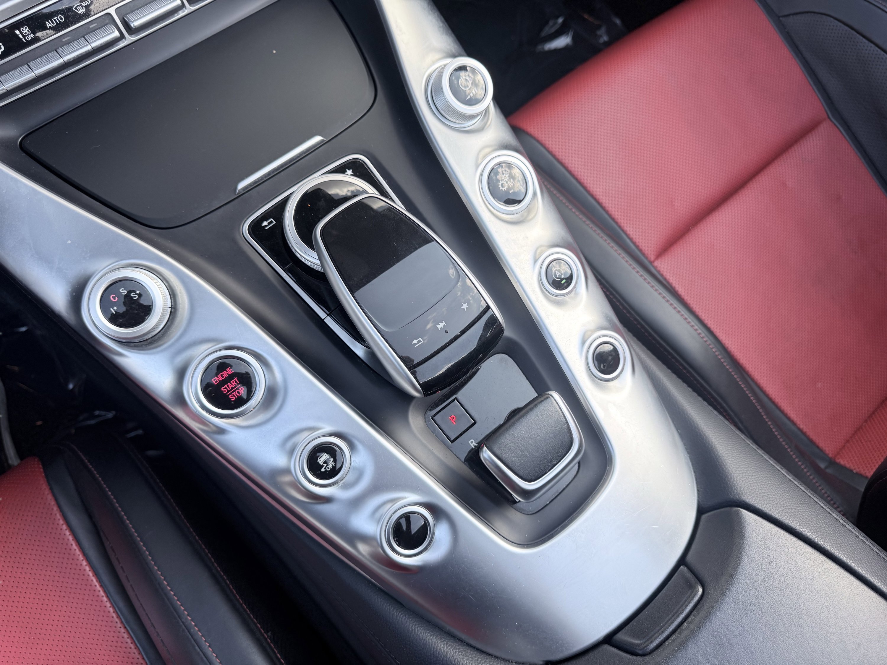 Used 2018 Mercedes-Benz AMG GT Roadster image 50
