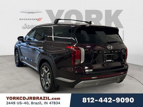 Used 2023 Hyundai Palisade SEL w/ Premium Package image 3