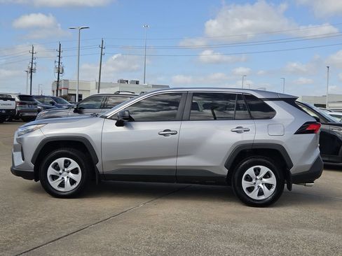 Used 2024 Toyota RAV4 LE FWD image 6