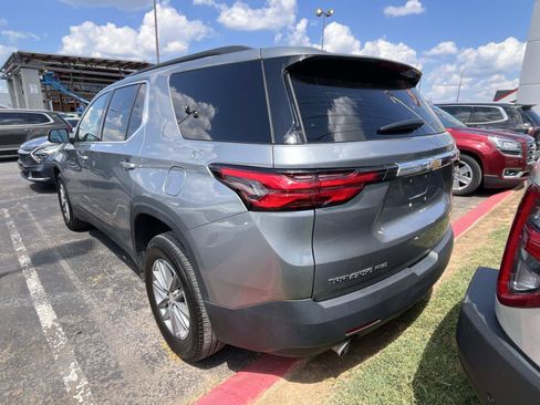 Used 2023 Chevrolet Traverse LT w/ LPO, Cargo Package AWD/4WD image 5