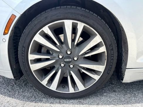 Used 2017 Lincoln MKZ Reserve w/ Luxury Package AWD/4WD image 3