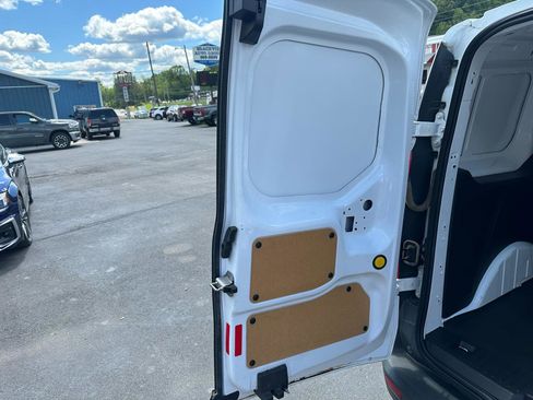Used 2018 Ford Transit Connect XL FWD image 9