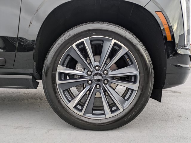Used 2025 Cadillac Escalade ESV Sport w/ Touring Package RWD image 10