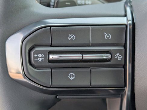 Used 2026 GMC Terrain AT4 AWD/4WD image 19
