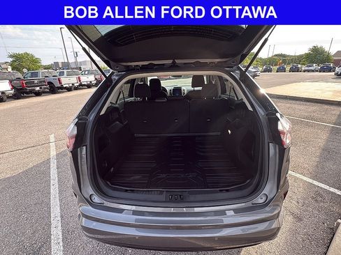 Used 2022 Ford Edge SE w/ Black Appearance Package AWD/4WD image 13