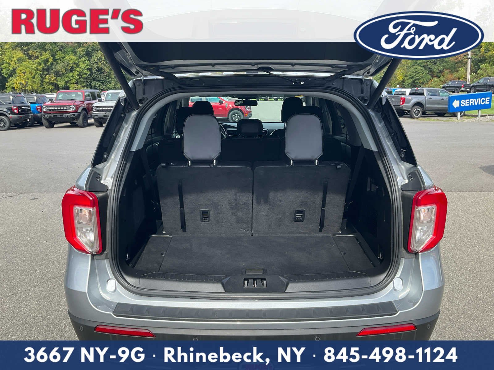 Certified 2024 Ford Explorer XLT w/ Equipment Group 202A AWD/4WD image 9