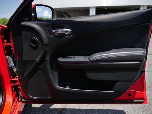 Used 2018 Dodge Charger SRT Hellcat RWD image 48