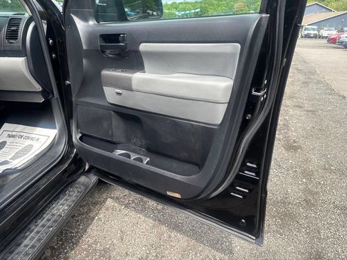 Used 2012 Toyota Sequoia SR5 AWD/4WD image 46