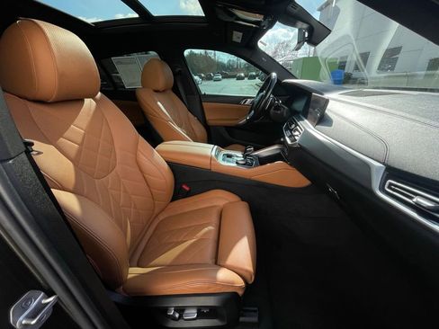 Used 2023 BMW X6 xDrive40i w/ Premium Package image 36