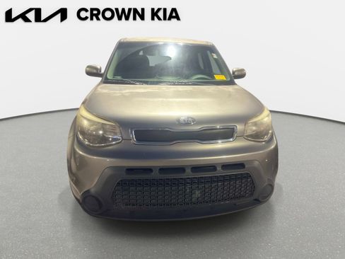 Used 2015 Kia Soul FWD image 2